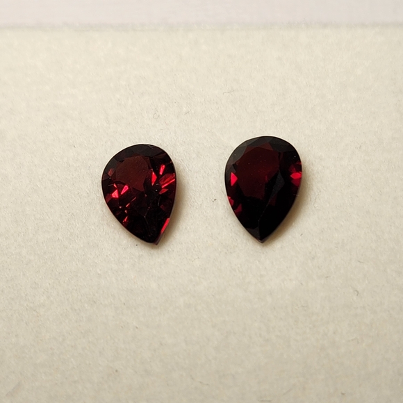 NIB 3.55cts Natural Mozambique Garnet Pair 10x7mmPear Cut Matched loose stones - Picture 14 of 15